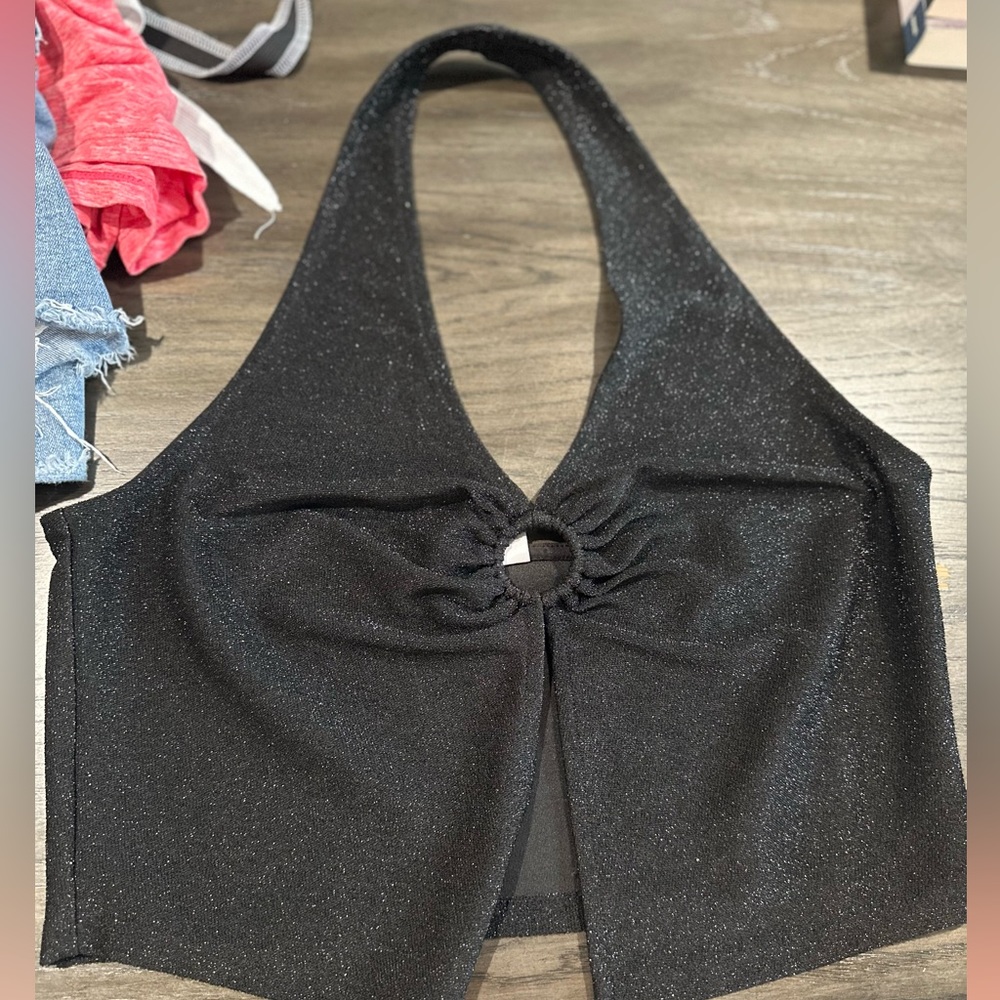Black halter top!